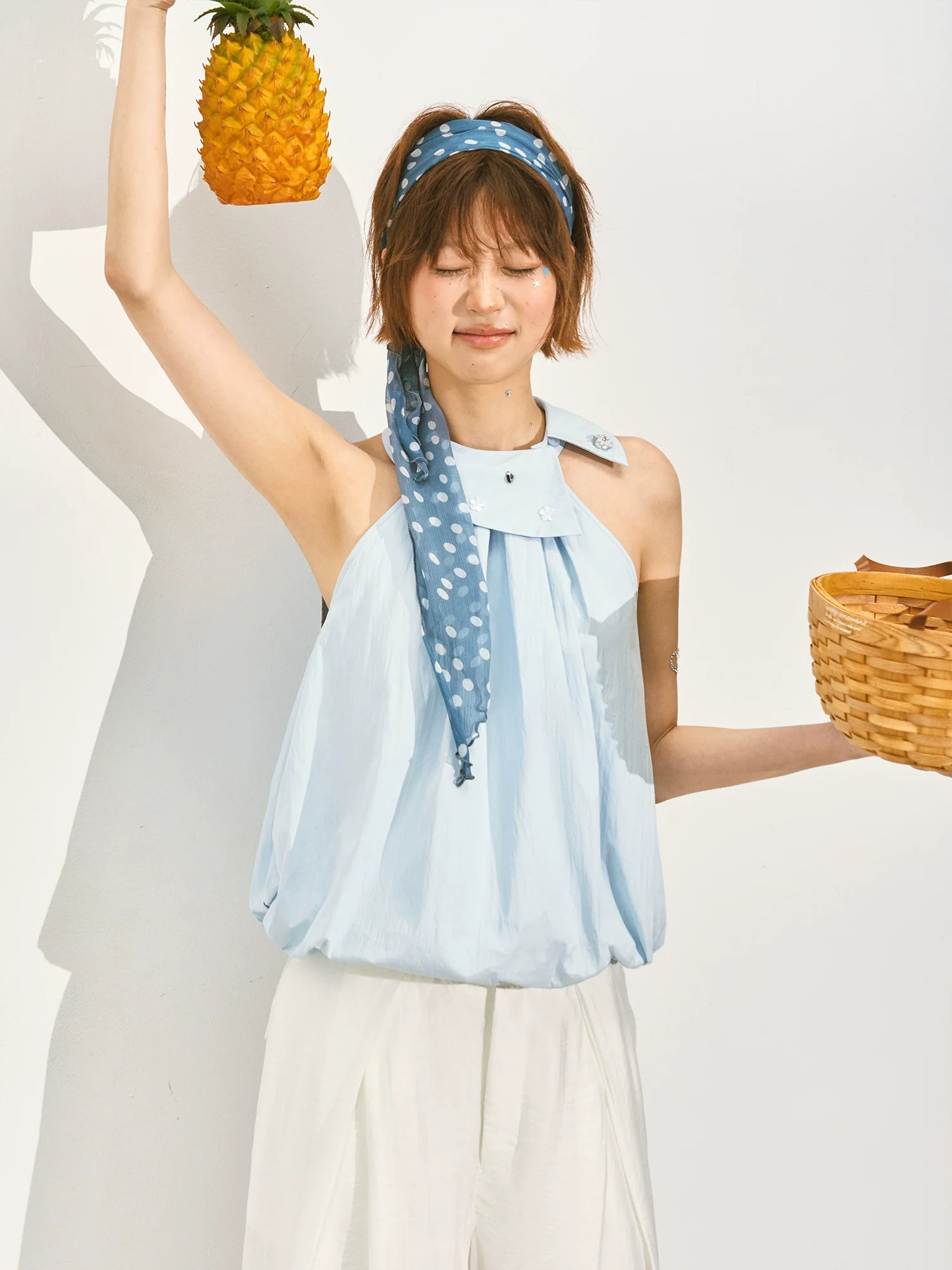 Halter Neck Off-Shoulder Crinkled Sleeveless Top