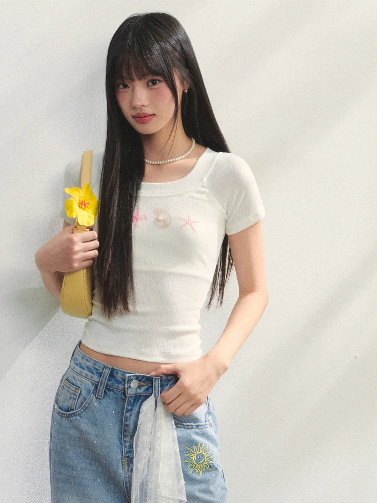 Crew Neck Printed Backless Embroidered T-Shirt