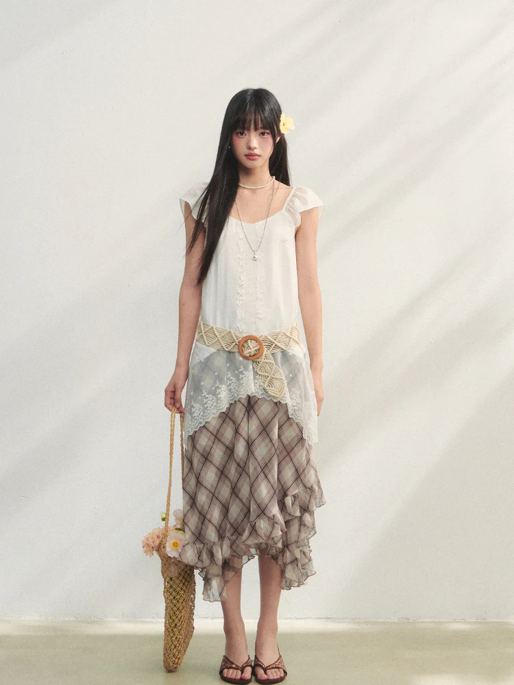 Lace Ruffled Hem Top