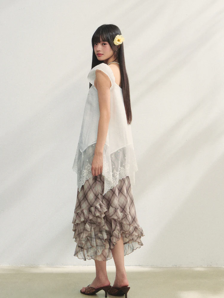 Lace Ruffled Hem Top