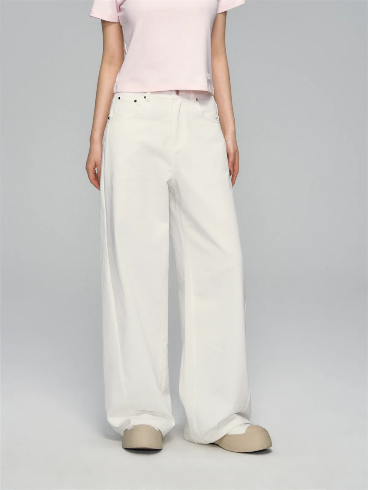 White Scimitar Shaped Slimming Jeans