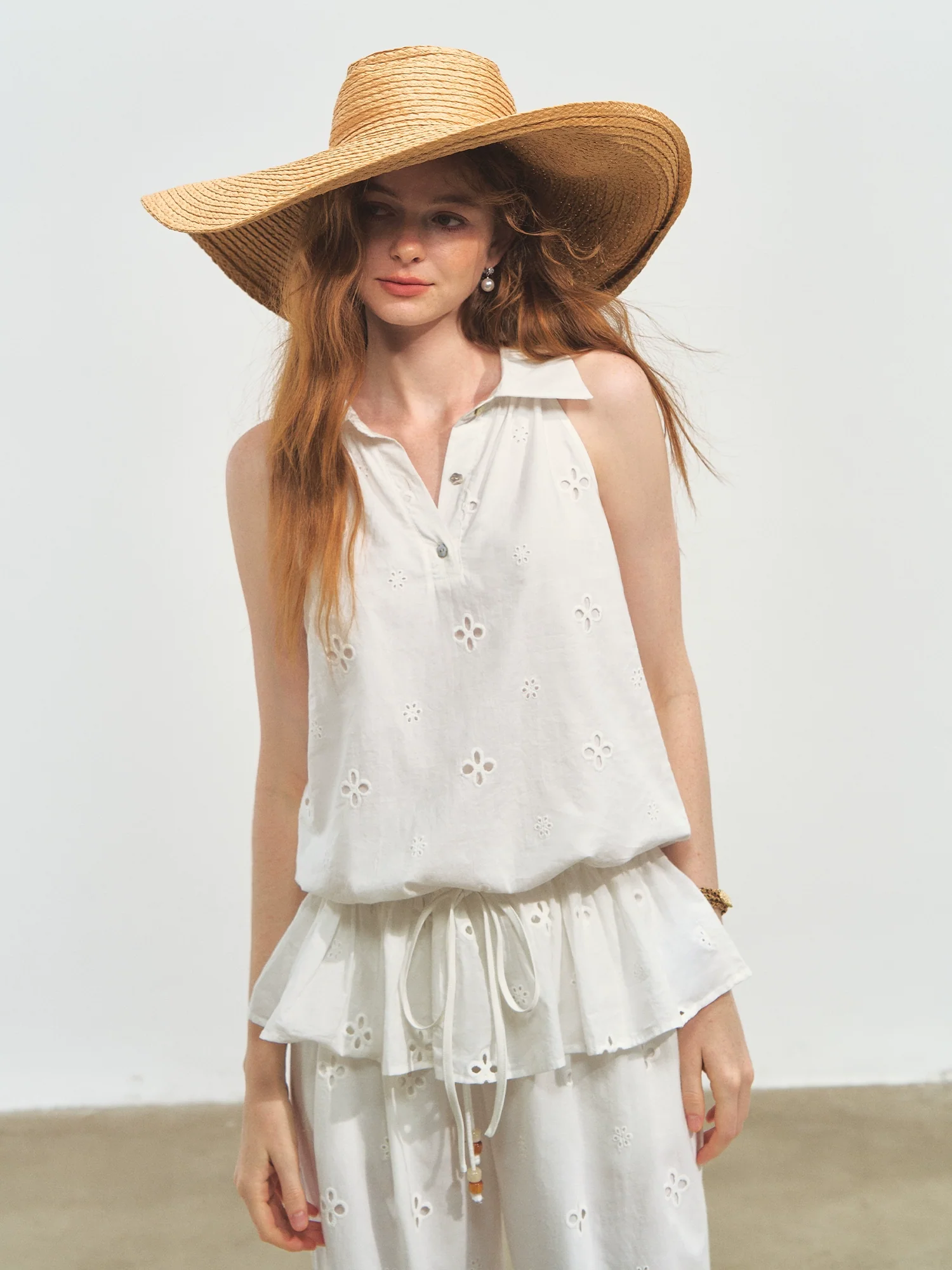 French-Style Printed Sleeveless Halter Tie-Up Top