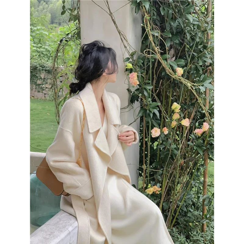 Elegant Long Wool Coats Women Belt Cardigan Woolen Overcoat Korean Lace Up Outwear Winter Vintage Oversized Casual Jackets Tops