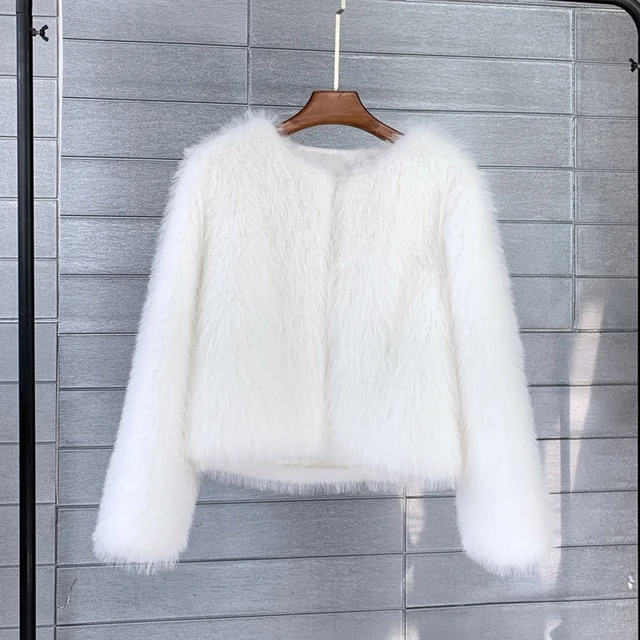 Winter Warm Fur Coat Women Elegant Turndown Collar Long Sleeve Short Coats Female 2023 Fashion Streetwear Creamy White Outwear