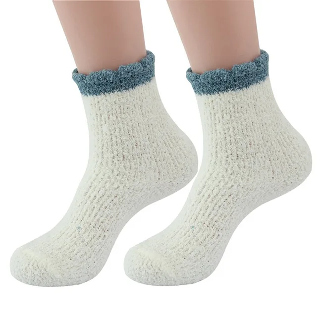 1 Pair Women's Fuzzy Socks with Non-Slip Grips Super Soft Woman Man Cold Protection Winter Warm Cozy Plush Slipper Socks