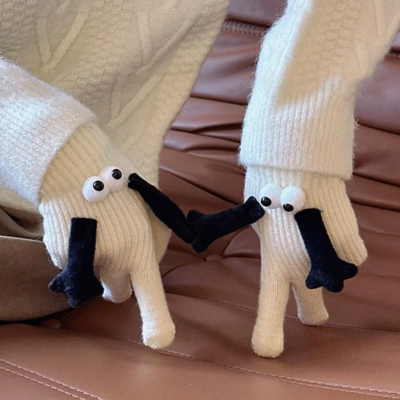 Winter Knitted Warm Gloves Women Creative Couple Magnetic Hands Gloves Cute Hand in Hand Thick Full Finger Touchscreen Mittens