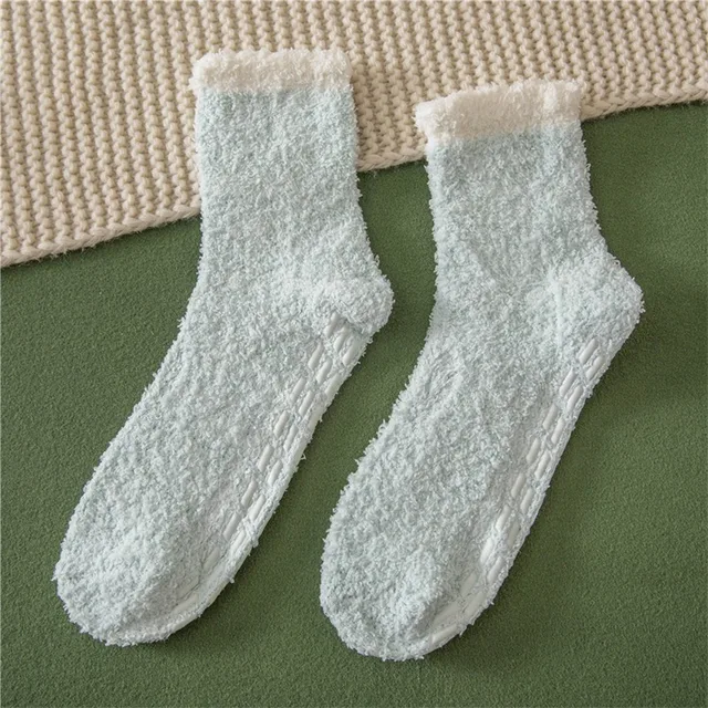 1 Pair Women's Fuzzy Socks with Non-Slip Grips Super Soft Woman Man Cold Protection Winter Warm Cozy Plush Slipper Socks