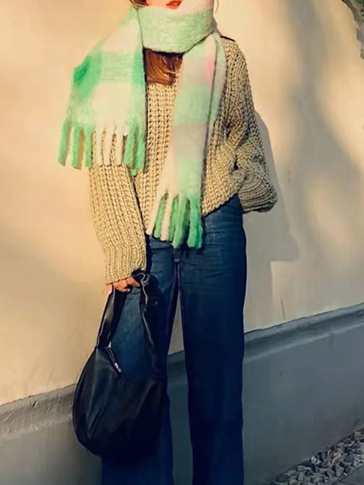 2023 Autumn Winter Fringe Panelled Plaid Scarf For Women Fashion Warm Coldproof Cashmere Scarves High Street Casual Female Shawl