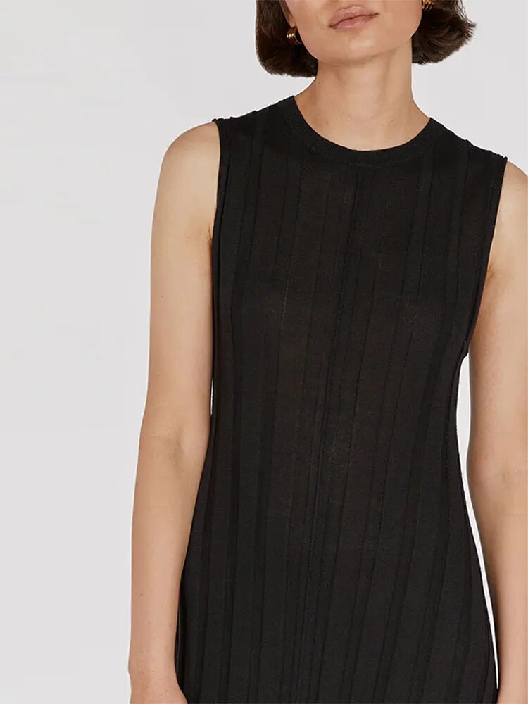 Women Sleeveless Ribbed Knitted Pleated Midi Dress Elegant Slim O-neck A-line Dresses 2023 Summer Lady Beach Party Chic Robe