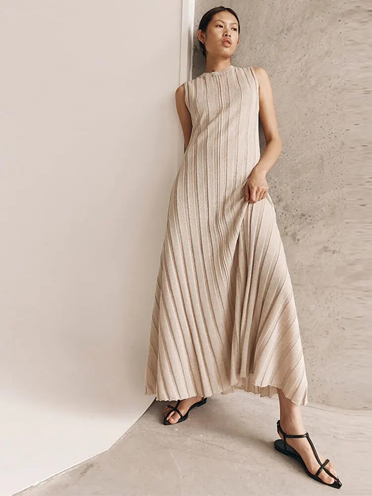 Women Sleeveless Ribbed Knitted Pleated Midi Dress Elegant Slim O-neck A-line Dresses 2023 Summer Lady Beach Party Chic Robe