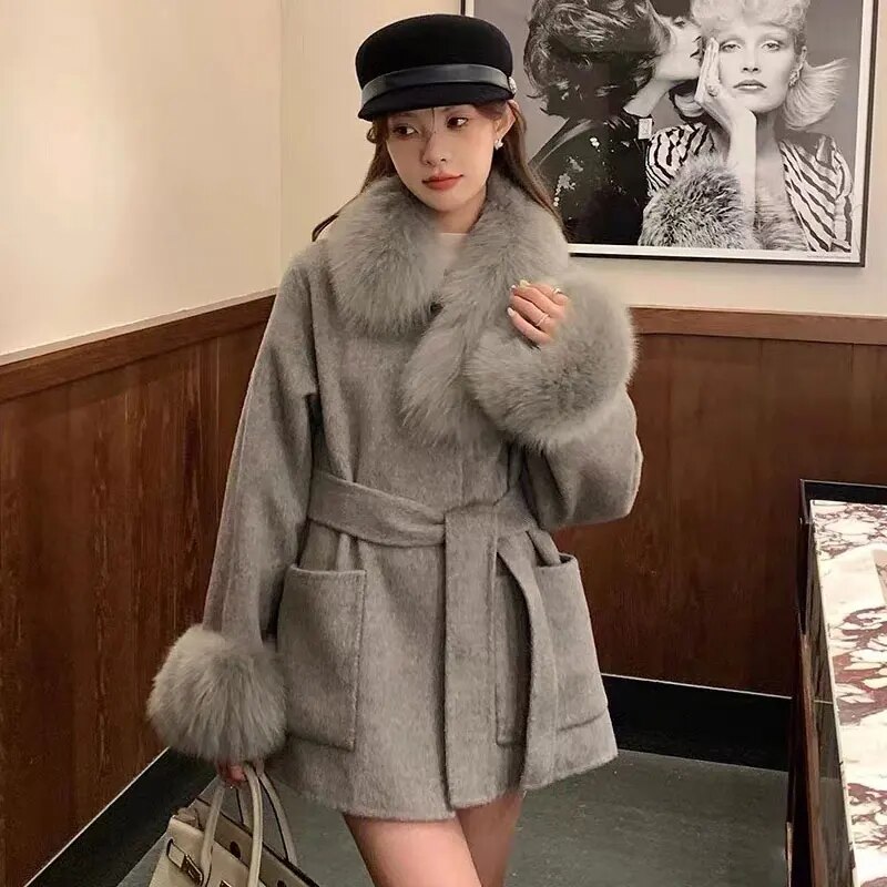 White Wollen Coat With Belt Woman Winter Autumn Chic Solid Fox Fur Collar Thick Warm Chic Long Ladies Lace Up Coat Outwear