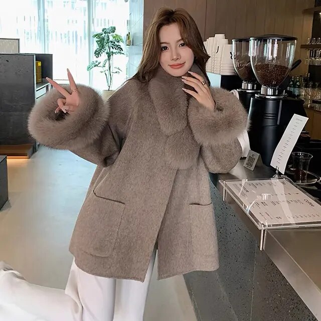 White Wollen Coat With Belt Woman Winter Autumn Chic Solid Fox Fur Collar Thick Warm Chic Long Ladies Lace Up Coat Outwear