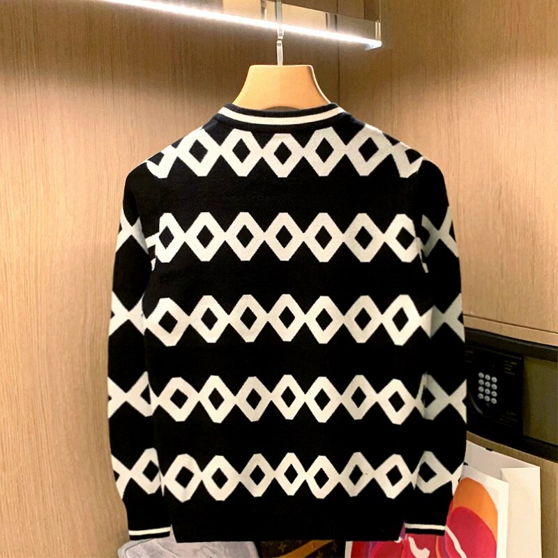 Men Autumn Winter Fashion Long Sleeve Slim Sweater Tops Male O-neck Pullover Knit Tops Men Warm Casual Plaid Jumpers W735