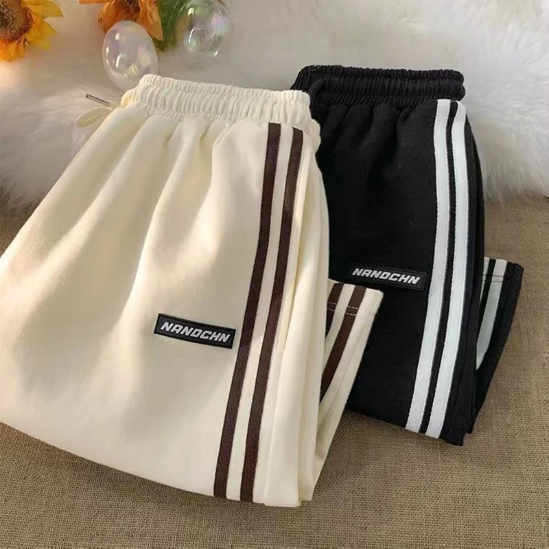 Striped Shorts Women Streetwear Wide Leg Sweat Shorts Summer Korean Loose Casual Elastic Waist Oversized Sports Shorts Bf Couple