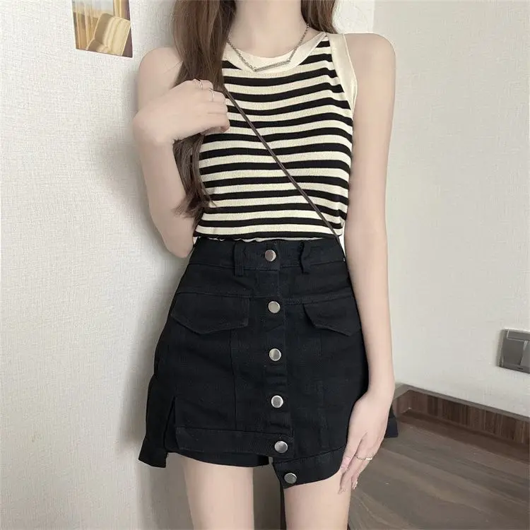 Retro Striped Knitted Vest Summer Women's Bottoming Outerwear Sleeveless Design Sense Thin Chic Short Streetwear Tops Tank Top