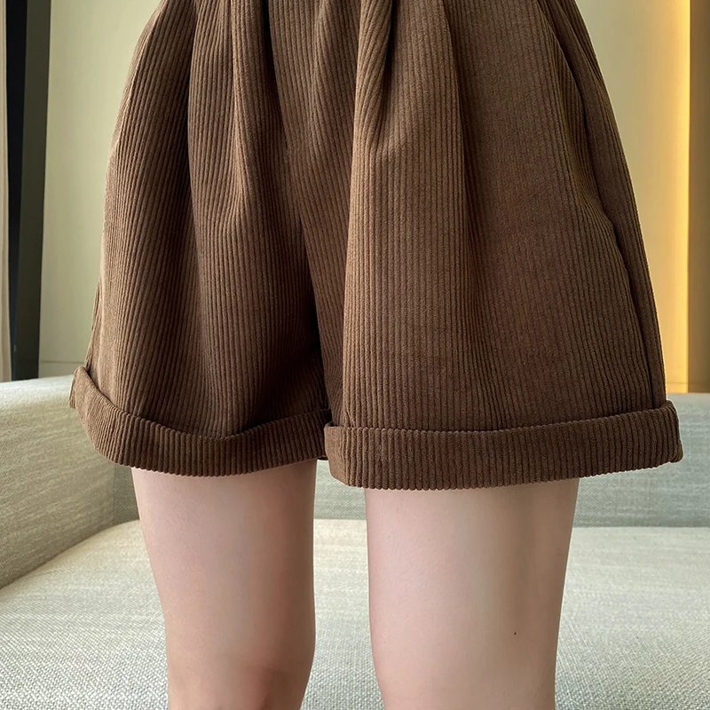 Autumn Winter Woman Corduroy Shorts With Belt Elastic Waist Loose Crimping Vintage Short Pants For Boots