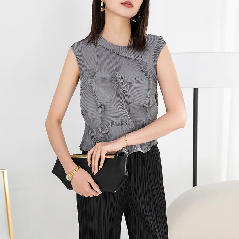 Miyake Pleated Vest Women's Summer New Fashion Loose Temperament Design Large Size Stretch Bud Bottoming Top