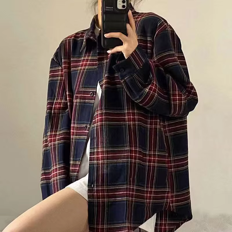Harajuku retro plaid shirt oversized long-sleeved shirt women in summer street with a new Korean single-row loose casual blouse