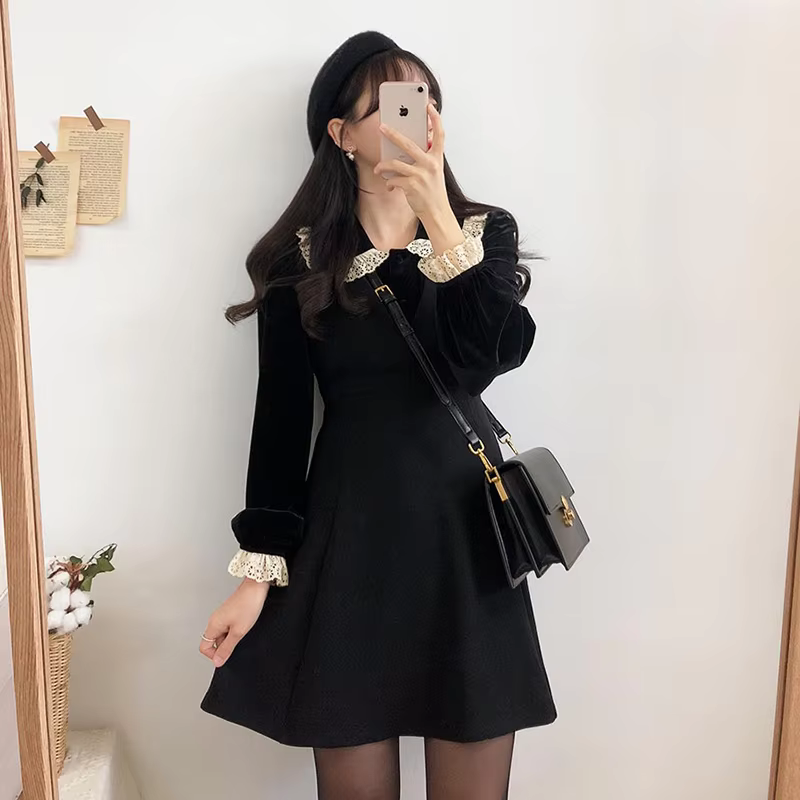 Retro black velvet shirt women kawaii cute lace patch office shirt women elegant Korean lantern long sleeve shirt new