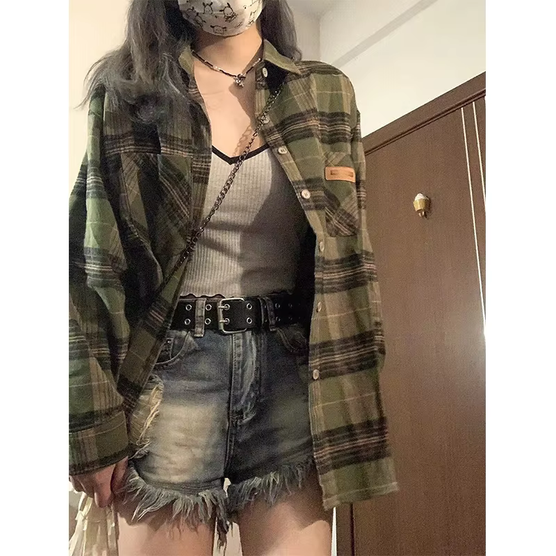 Large size plaid shirt in the original accommodation loose pocket retro shirt long-sleeved shirt on the street in summer full Korean casual shirt