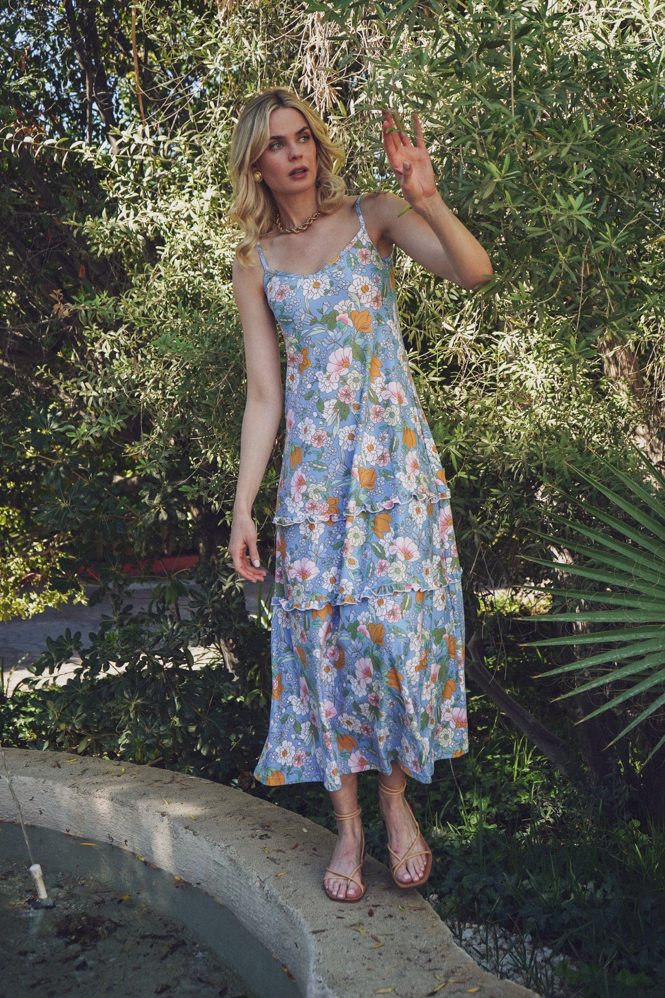 Vestido Abigail - jarra de caléndulas